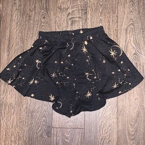 Star print shorts